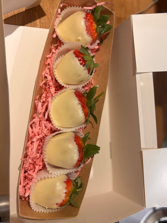 Chocolate covered strawberries (5)